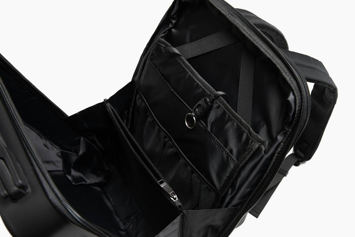 close-up of jetsetter durable luggage wheel and handle system